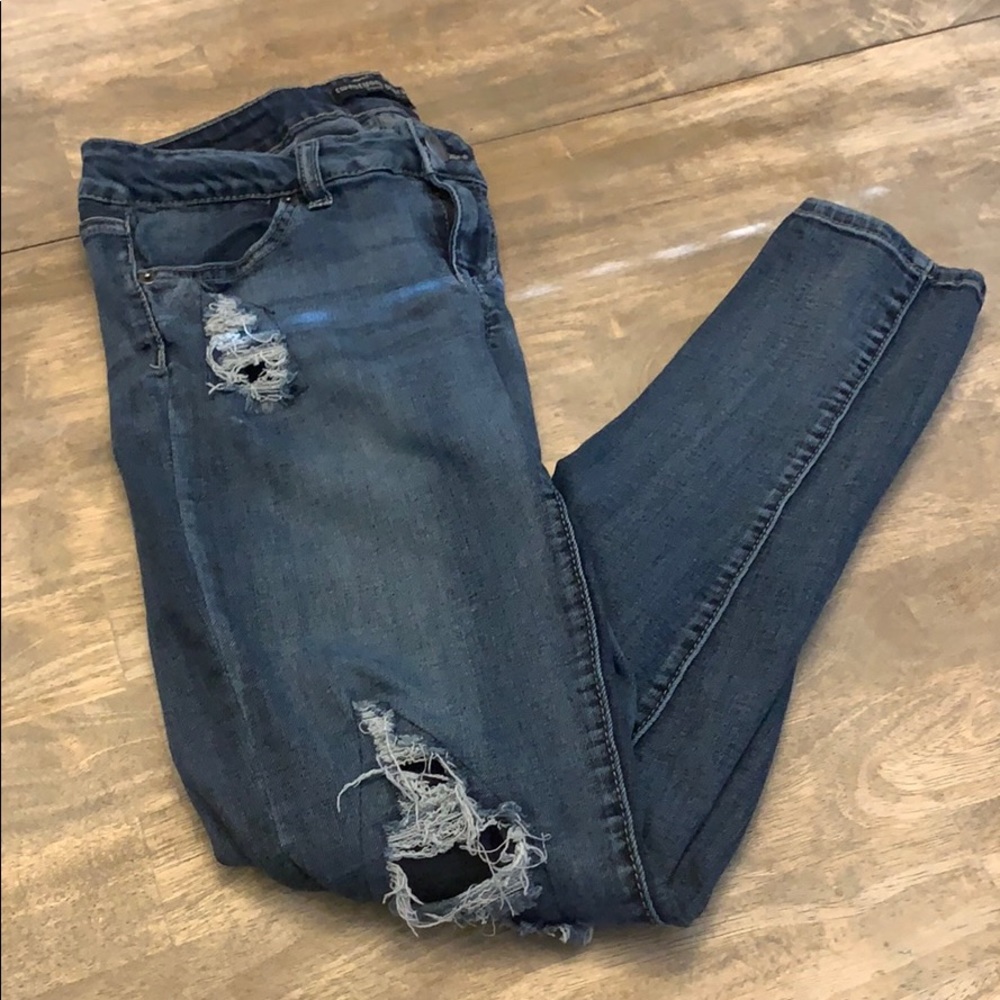 🎄4/25🎄 twentyone black Low Rise Flex Jegging